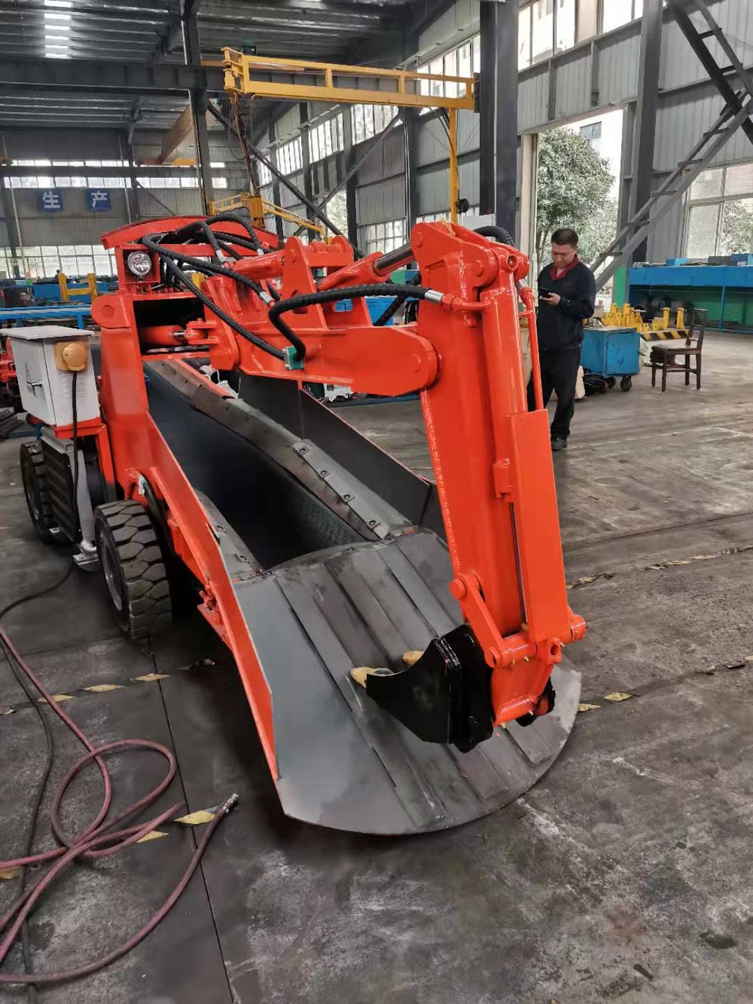 礦用扒渣機(jī)速度變慢？